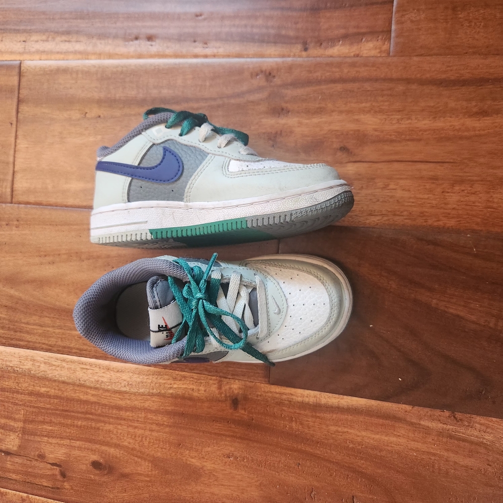 Nike Kids' White and Green Sneakers